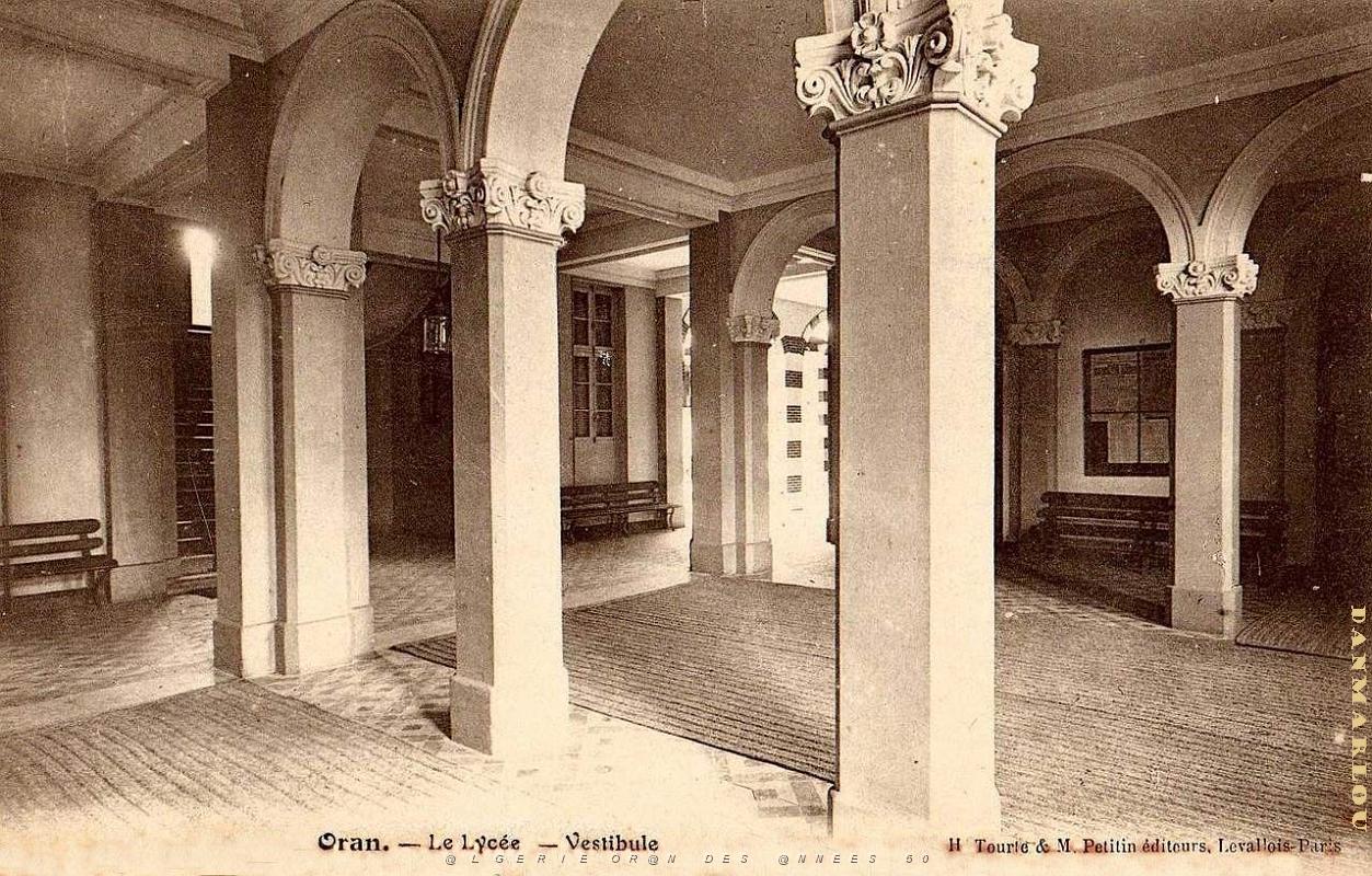 BG ca- 006- Lycee Lamoriciere- Interieur.jpg
